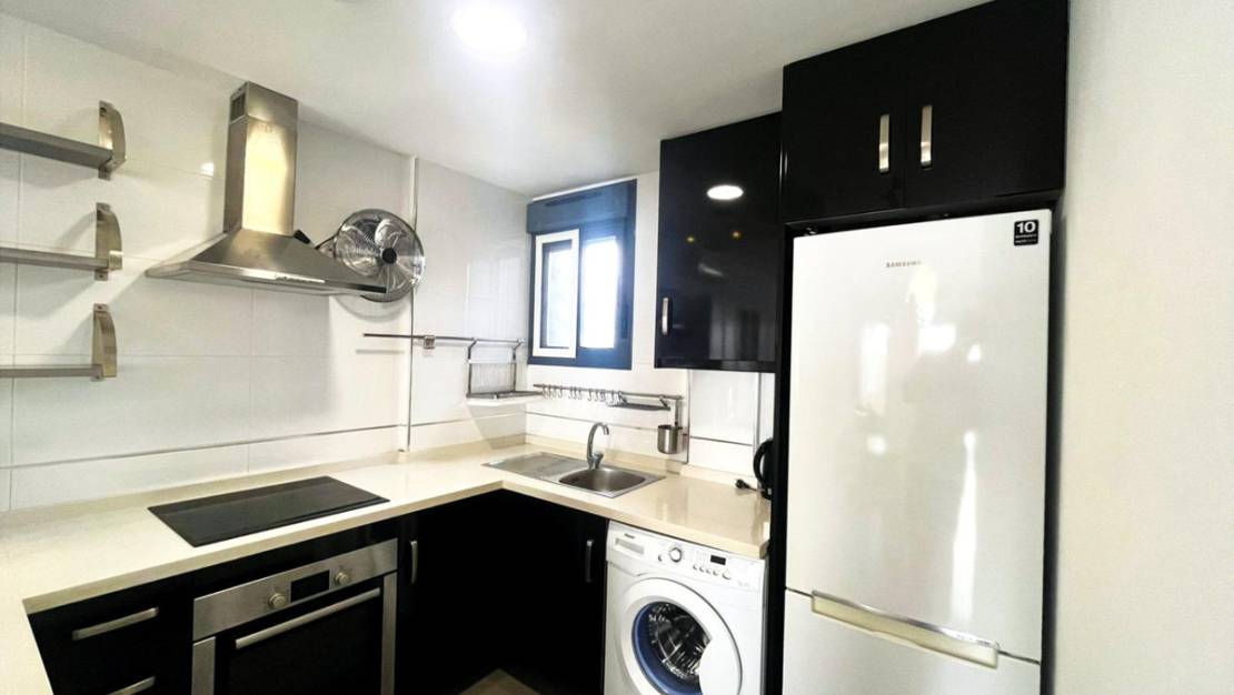 Sale - Villa - Orihuela - La Zenia