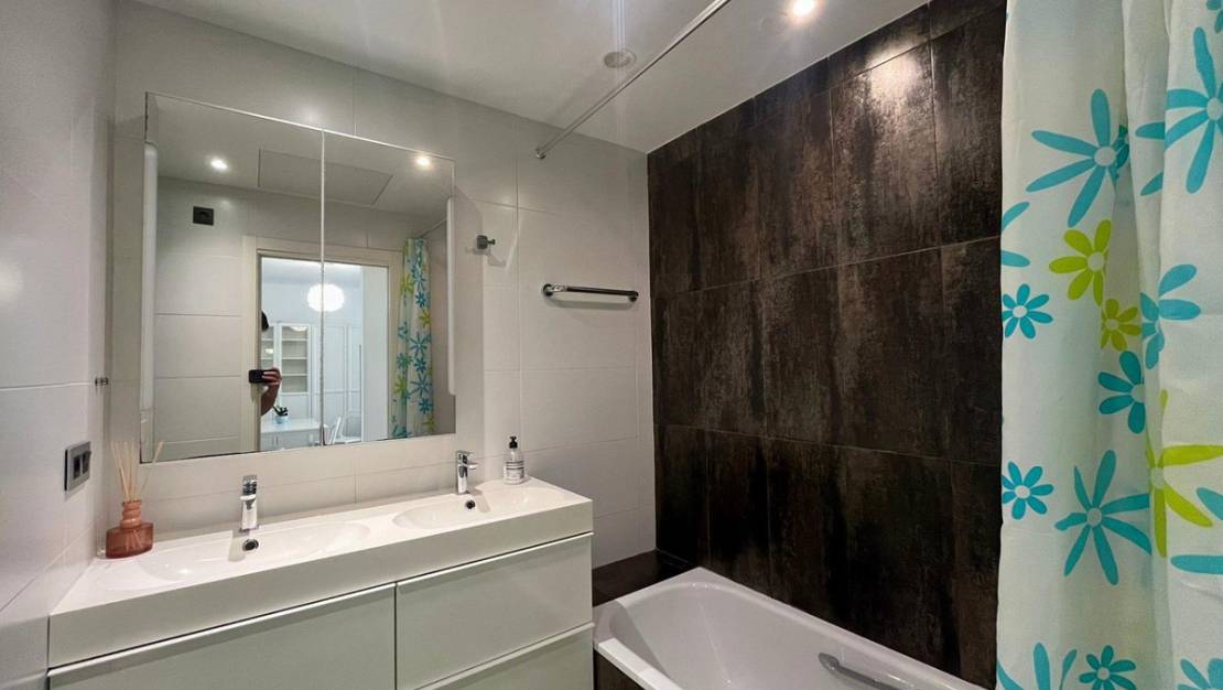 Sale - Villa - Orihuela - La Zenia