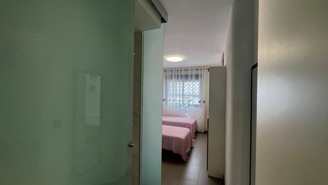 Sale - Villa - Orihuela - La Zenia
