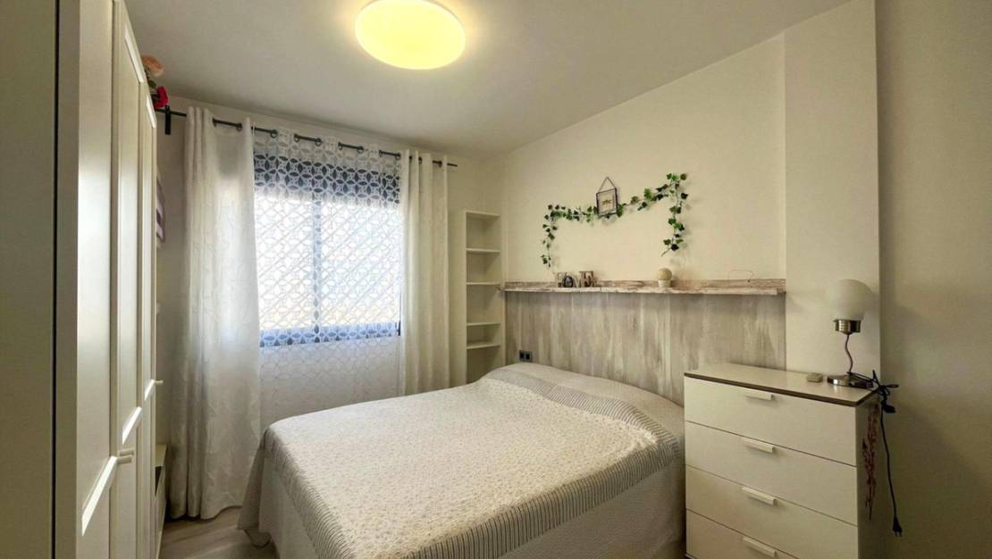 Sale - Villa - Orihuela - La Zenia