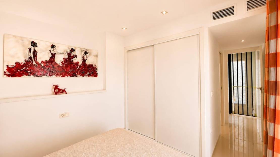 Sale - Villa - Orihuela - La Zenia