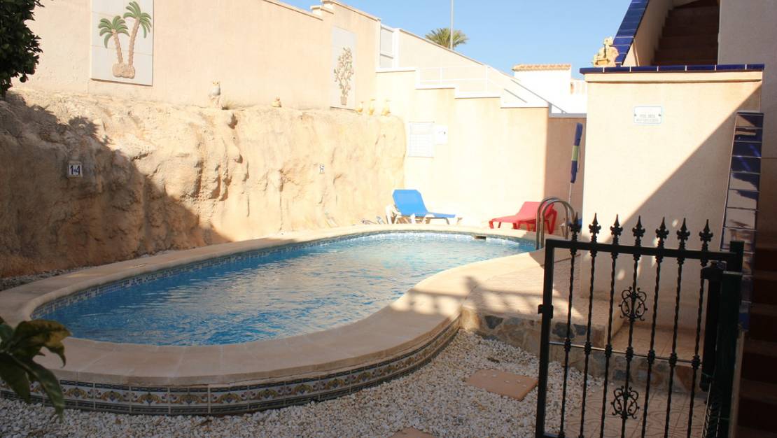 Sale - Villa - Orihuela - La Zenia