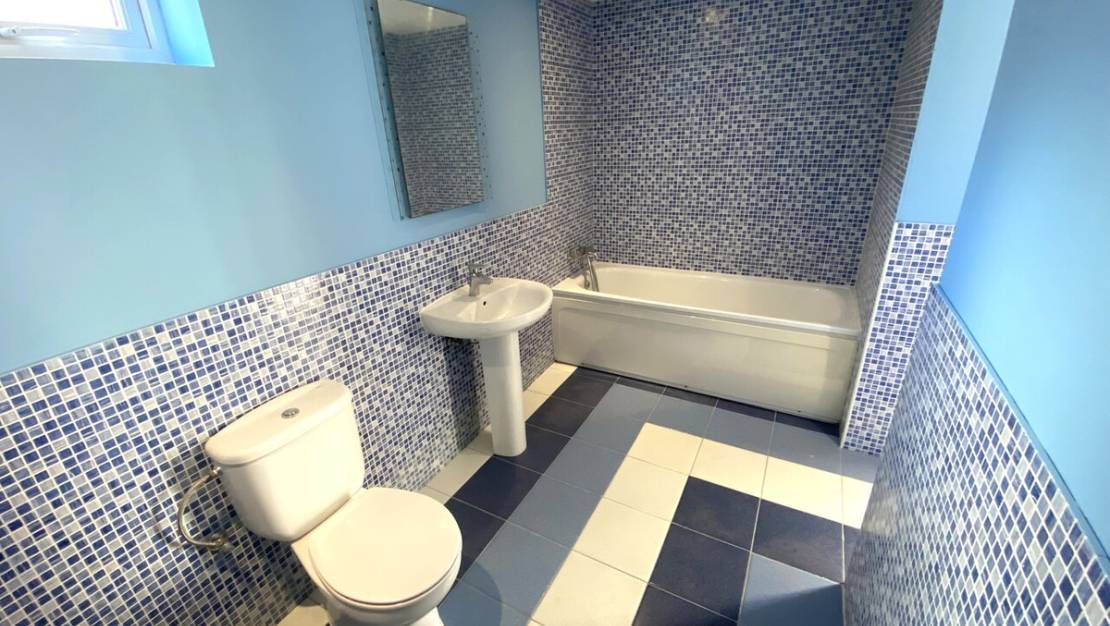 Sale - Villa - Orihuela - La Zenia