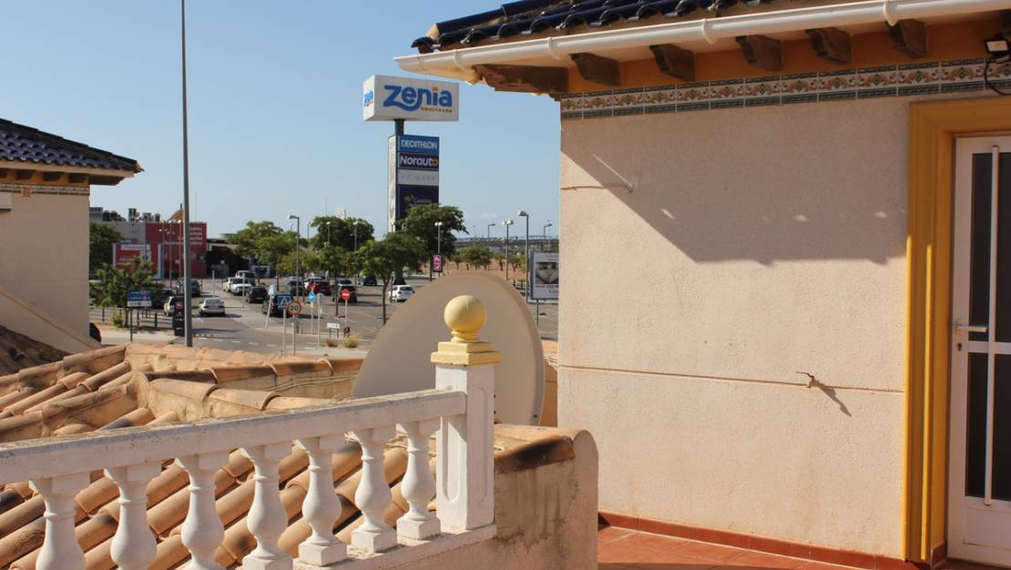 Sale - Villa - Orihuela - La Zenia