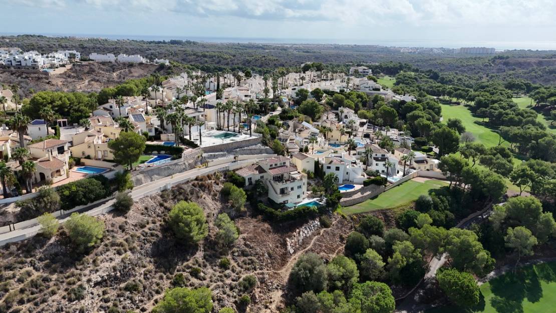 Sale - Villa - Orihuela - La Zenia