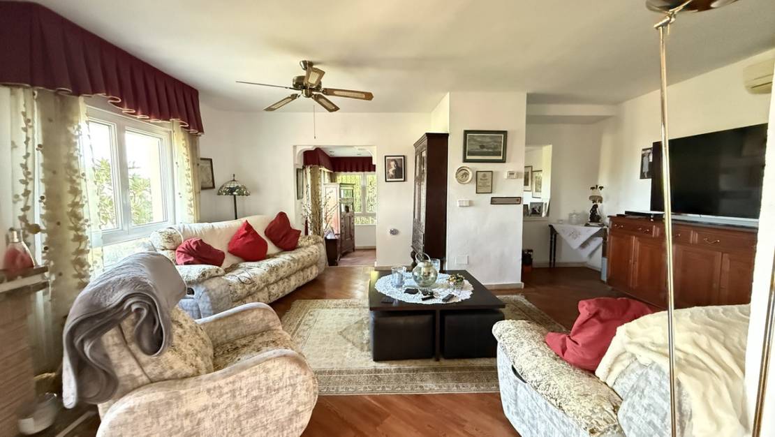 Sale - Villa - Orihuela - La Zenia