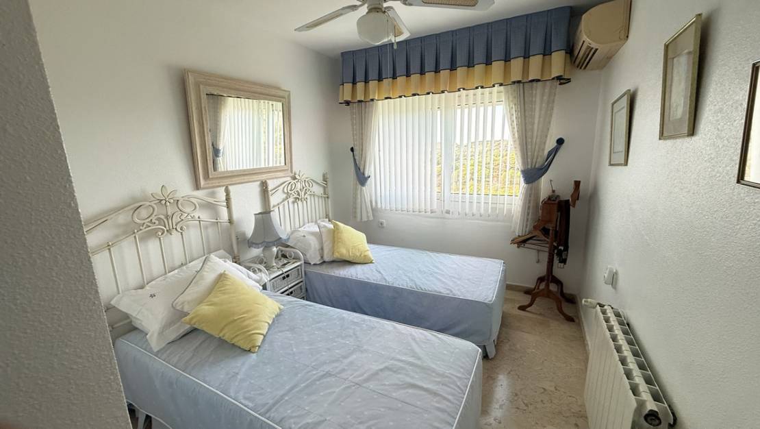 Sale - Villa - Orihuela - La Zenia