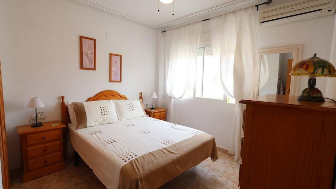 Sale - Villa - Orihuela - La Zenia