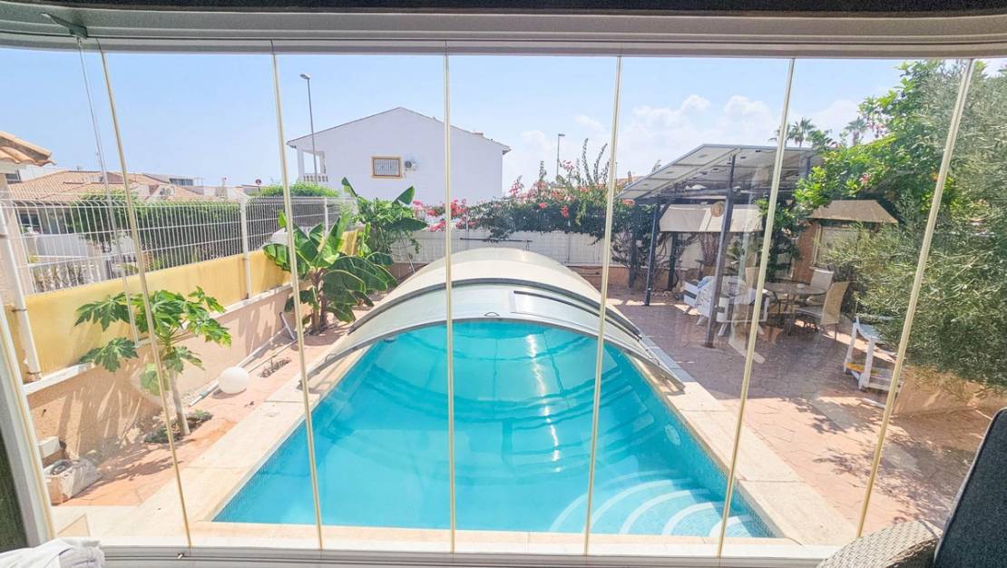 Sale - Villa - Orihuela - La Zenia
