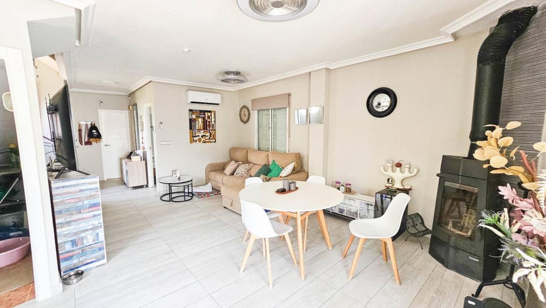 Sale - Villa - Orihuela - La Zenia