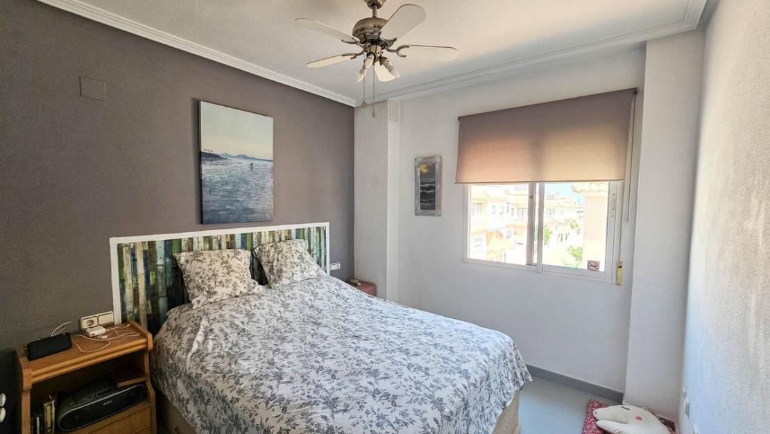 Sale - Villa - Orihuela - La Zenia