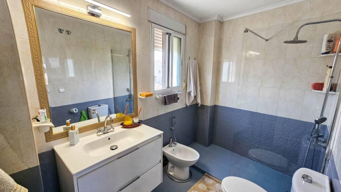Sale - Villa - Orihuela - La Zenia