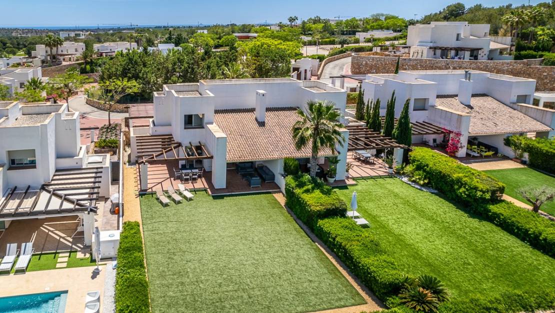 Sale - Villa - Orihuela - Las Colinas Golf