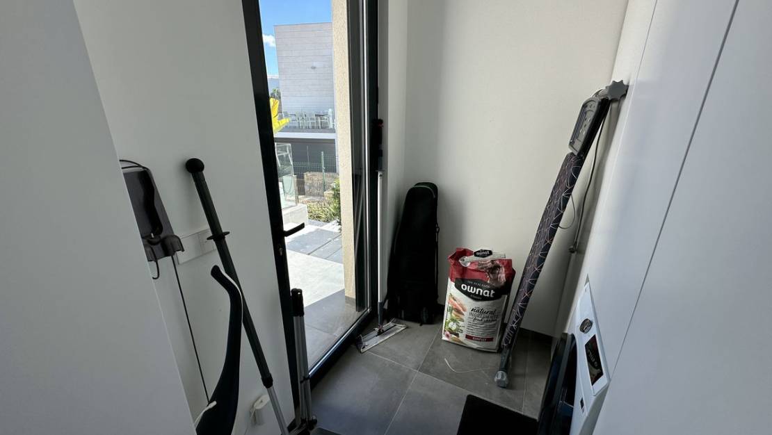 Sale - Villa - Orihuela - Las Colinas Golf