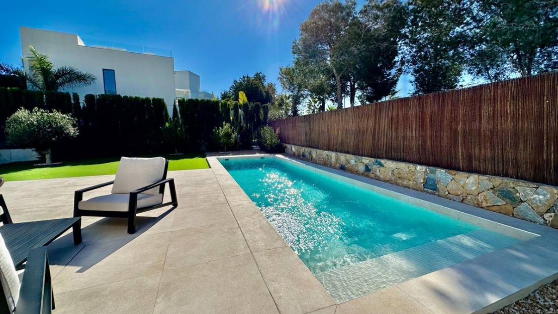Sale - Villa - Orihuela - Las Colinas Golf