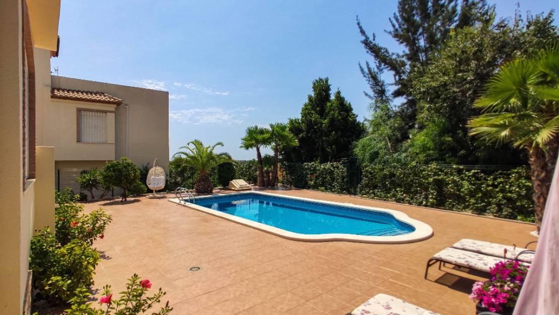Sale - Villa - Orihuela - Las Ramblas Golf