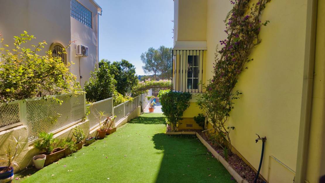 Sale - Villa - Orihuela - Las Ramblas Golf