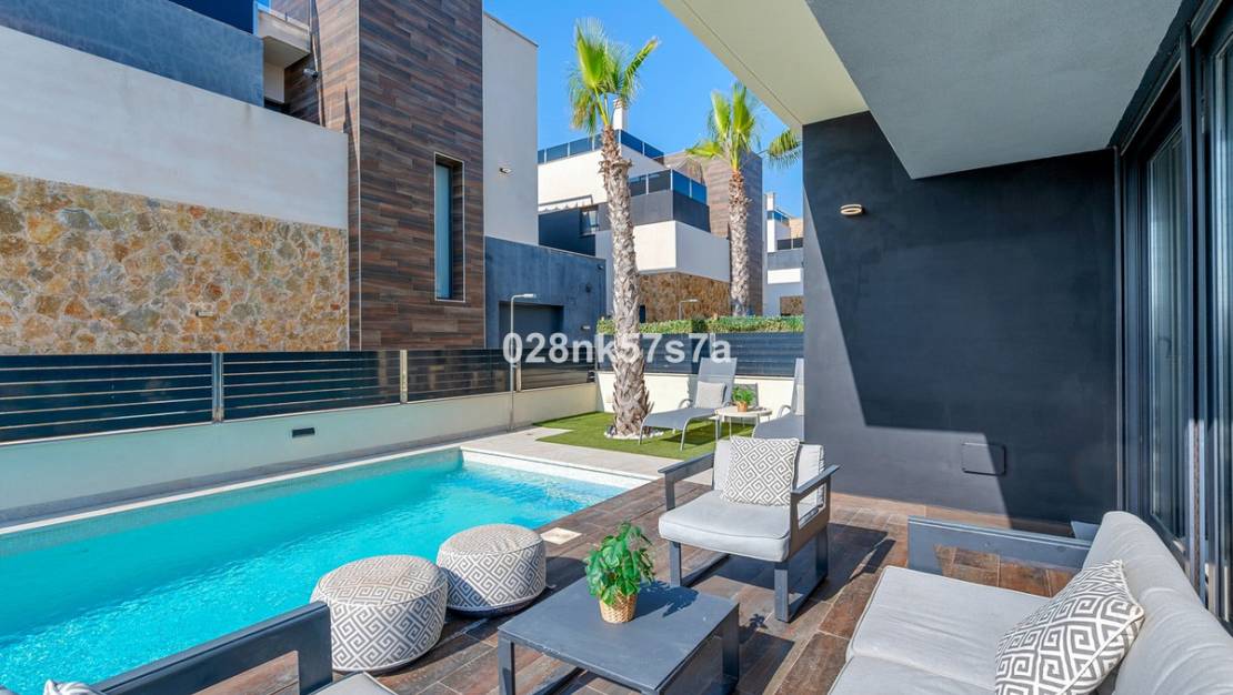 Sale - Villa - Orihuela - Lomas de Cabo Roig