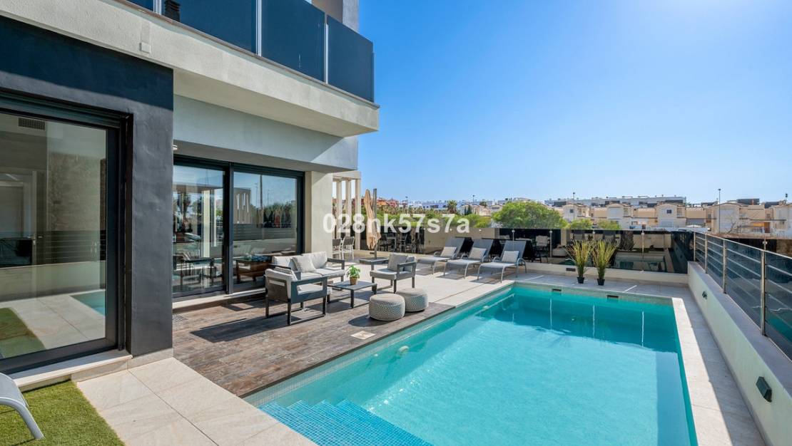 Sale - Villa - Orihuela - Lomas de Cabo Roig