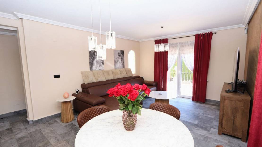 Sale - Villa - Orihuela - Lomas de Cabo Roig