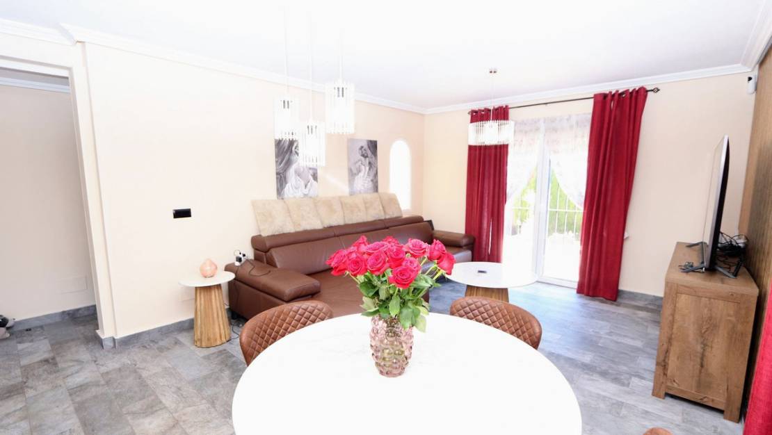 Sale - Villa - Orihuela - Lomas de Cabo Roig