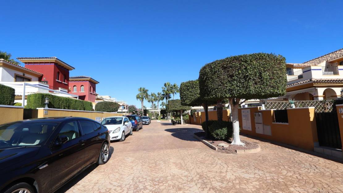 Sale - Villa - Orihuela - Lomas de Cabo Roig