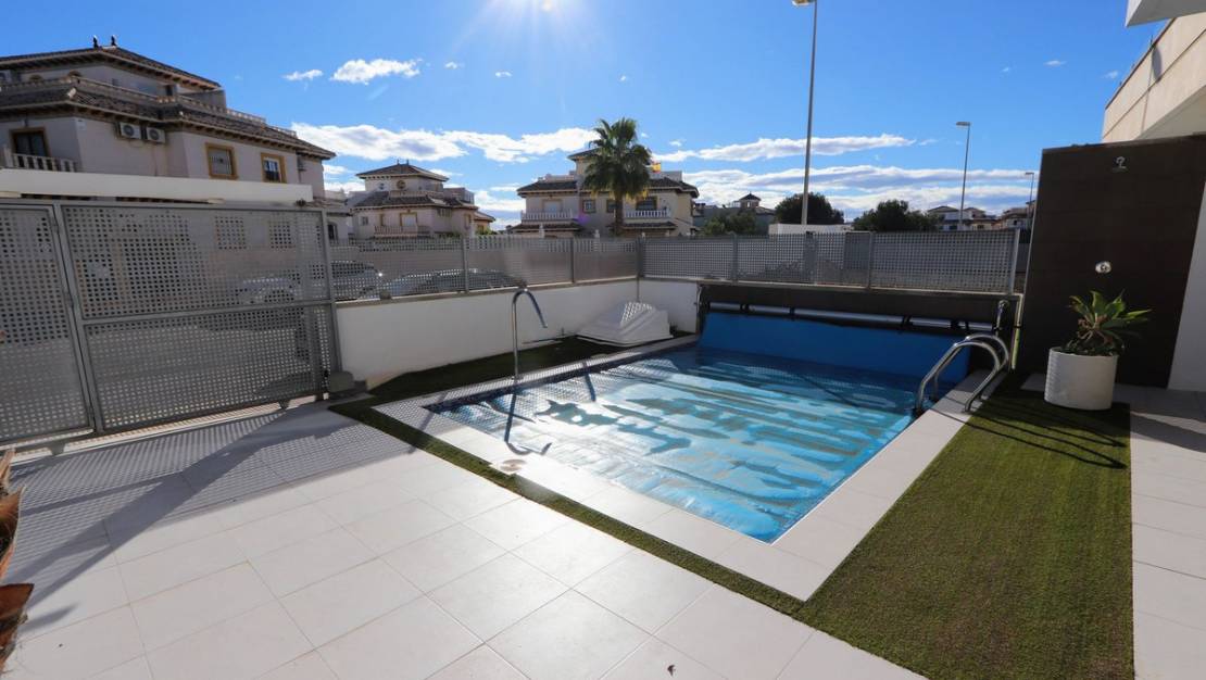 Sale - Villa - Orihuela - Lomas de Cabo Roig