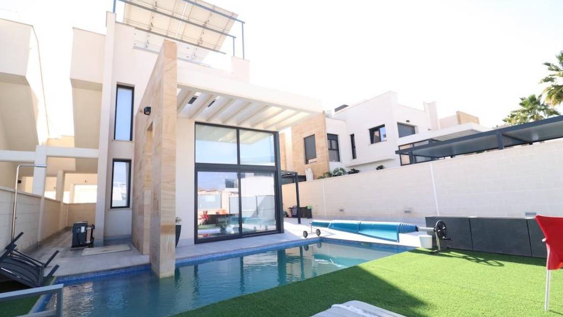 Sale - Villa - Orihuela - Lomas de Cabo Roig