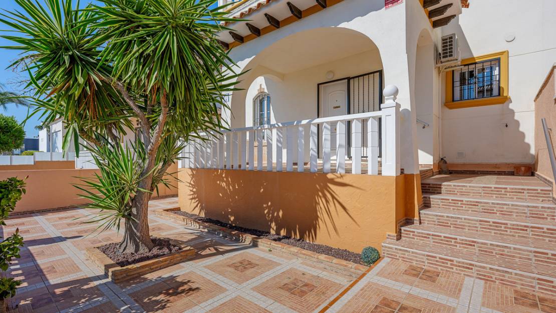 Sale - Villa - Orihuela - Lomas de Cabo Roig