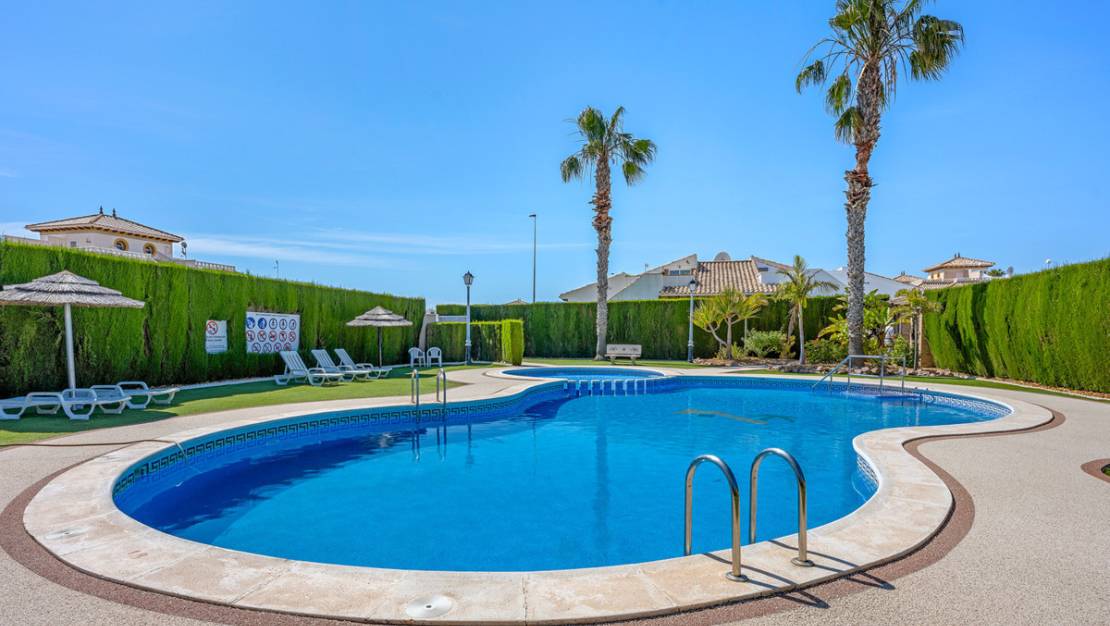 Sale - Villa - Orihuela - Lomas de Cabo Roig