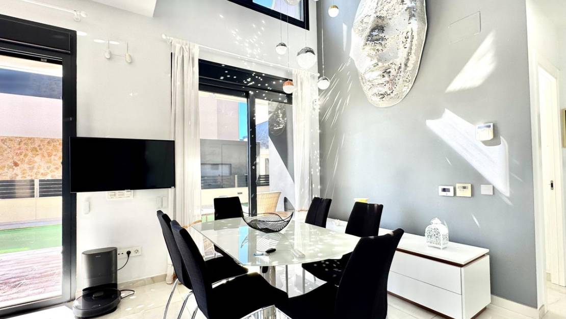 Sale - Villa - Orihuela - Lomas de Cabo Roig