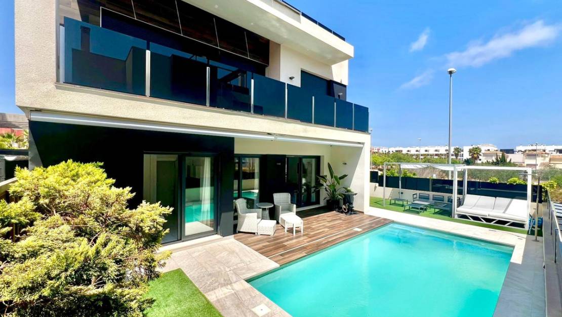 Sale - Villa - Orihuela - Lomas de Cabo Roig