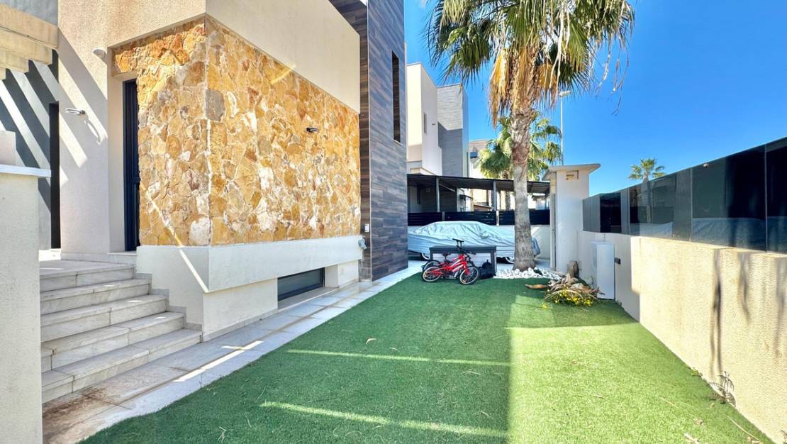 Sale - Villa - Orihuela - Lomas de Cabo Roig