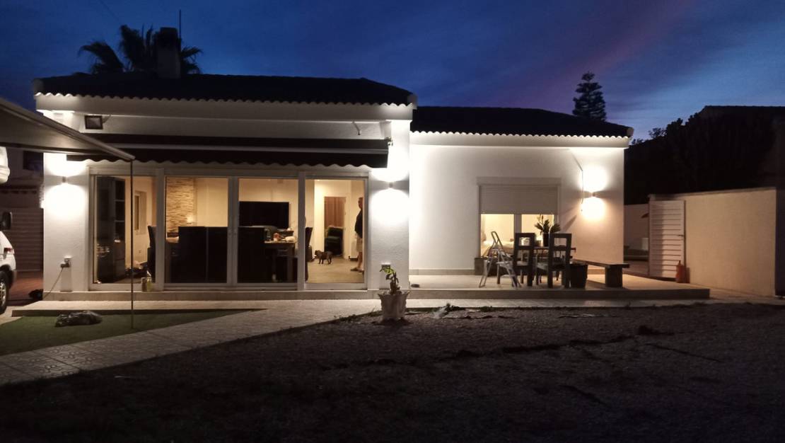 Sale - Villa - Orihuela - Lomas de Cabo Roig