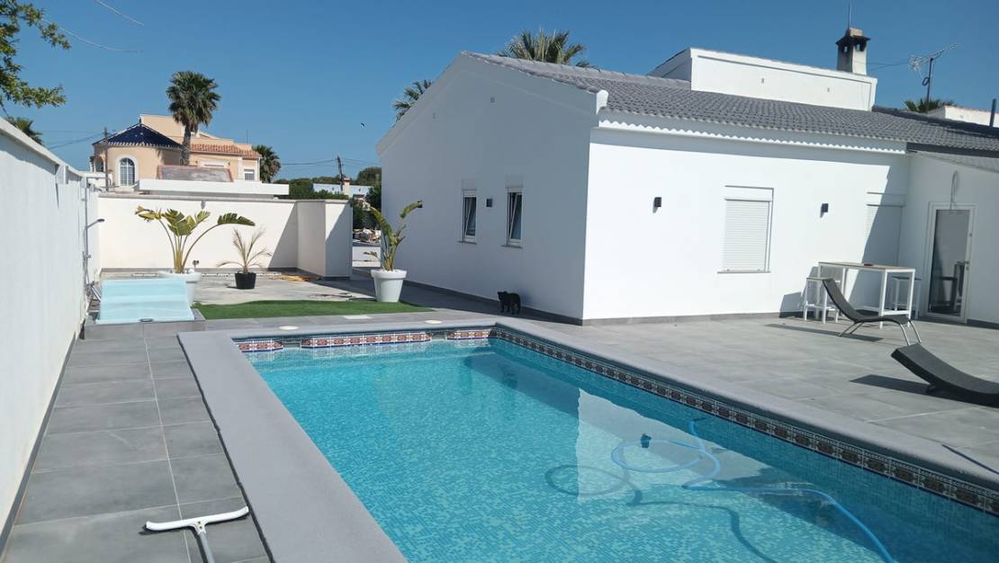 Sale - Villa - Orihuela - Lomas de Cabo Roig