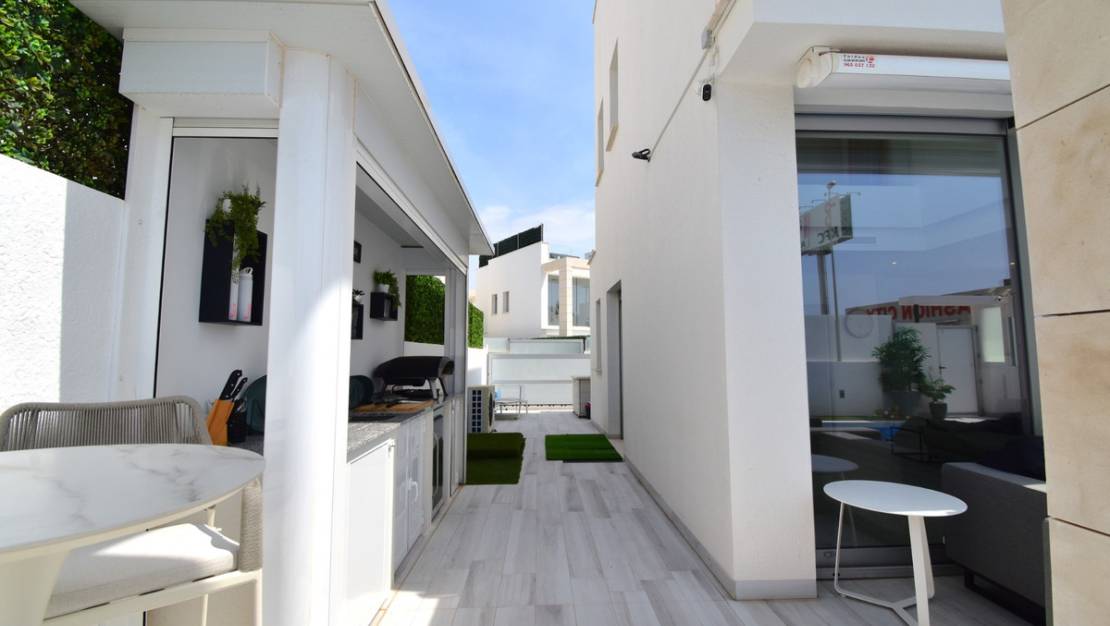 Sale - Villa - Orihuela - Lomas de Cabo Roig