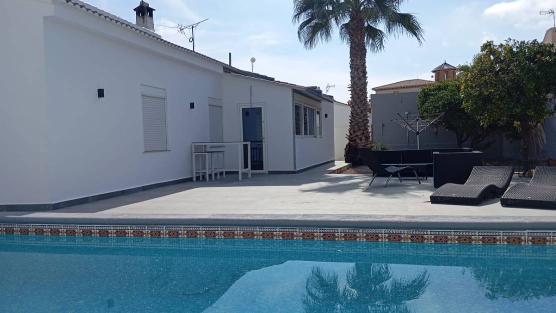 Sale - Villa - Orihuela - Lomas de Cabo Roig