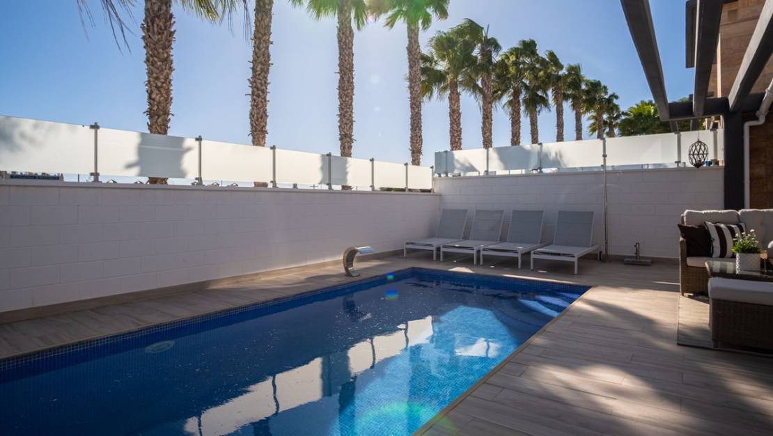 Sale - Villa - Orihuela - Lomas de Cabo Roig