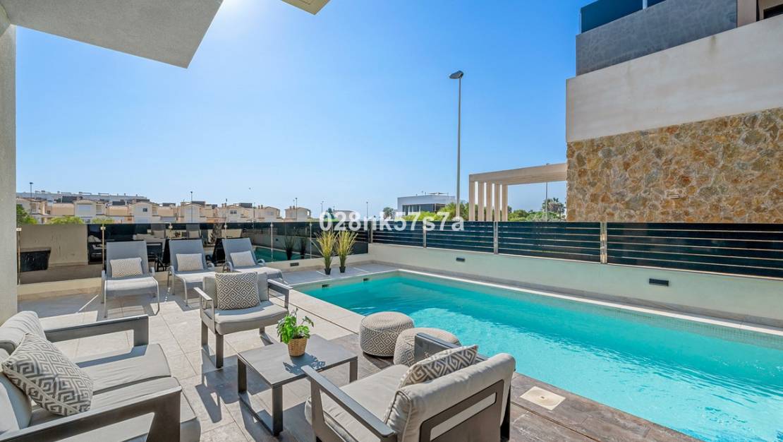 Sale - Villa - Orihuela - Lomas de Cabo Roig