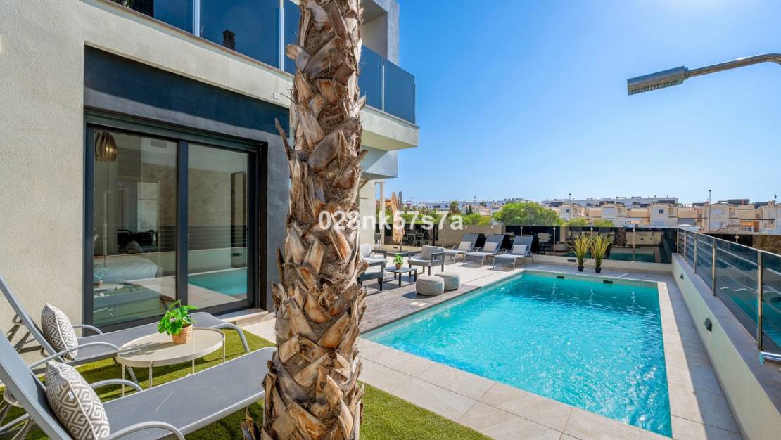 Sale - Villa - Orihuela - Lomas de Cabo Roig