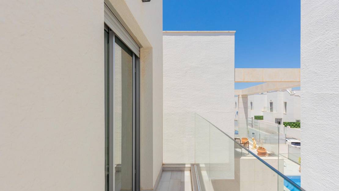 Sale - Villa - Orihuela - Lomas de Cabo Roig