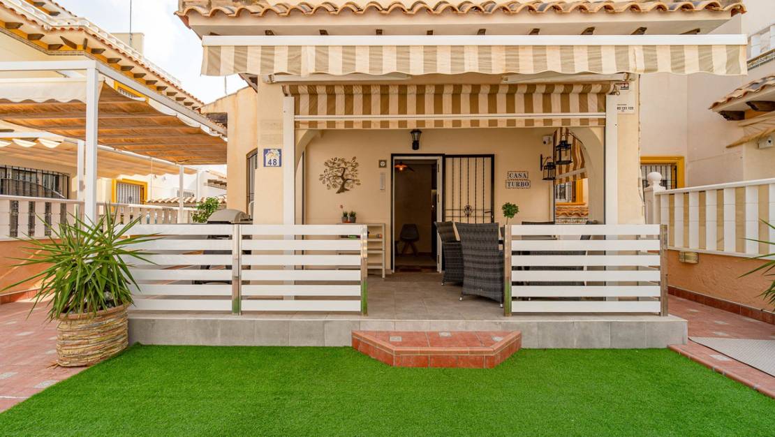Sale - Villa - Orihuela - Lomas de Cabo Roig