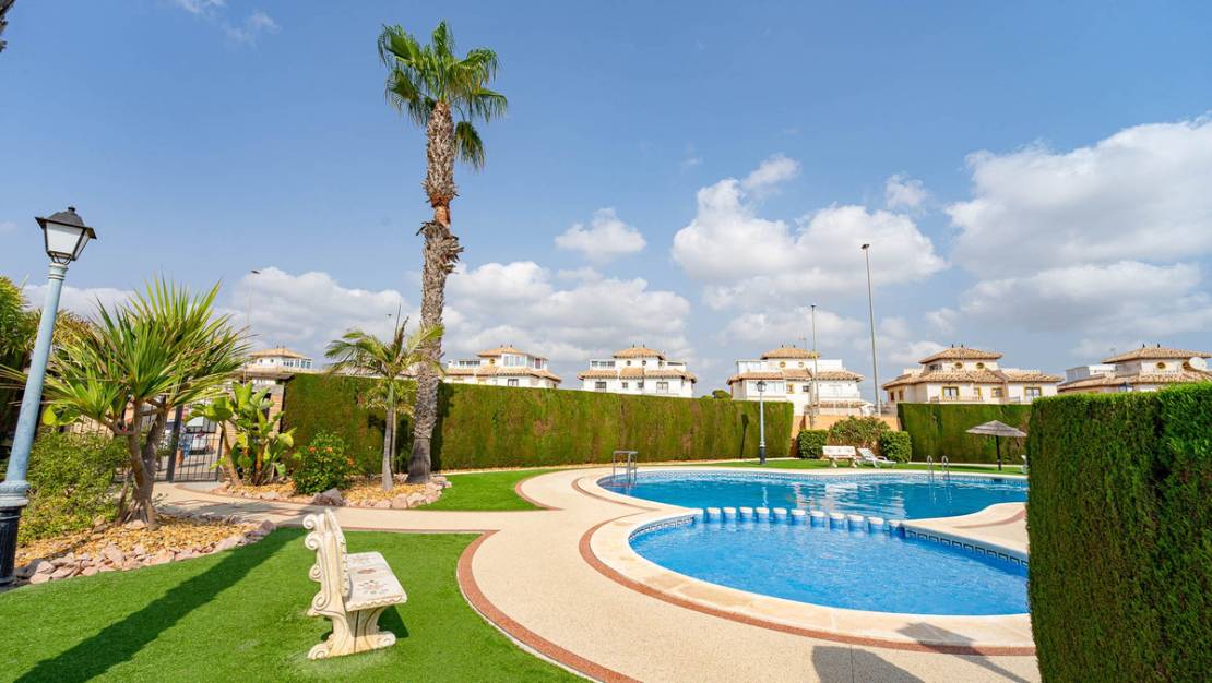 Sale - Villa - Orihuela - Lomas de Cabo Roig