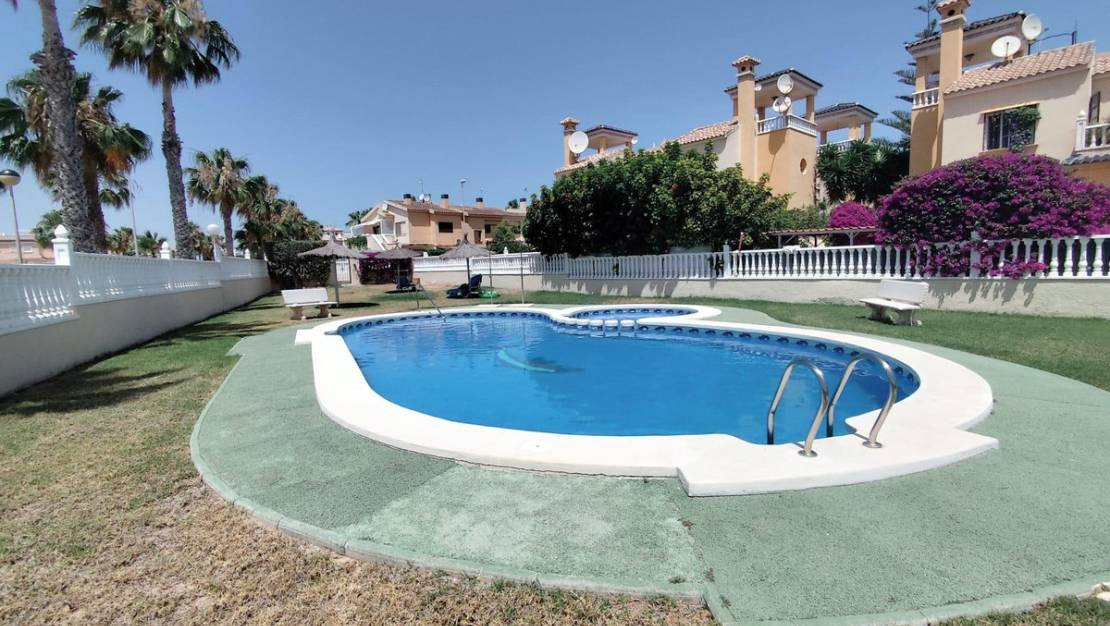 Sale - Villa - Orihuela - Lomas de Cabo Roig