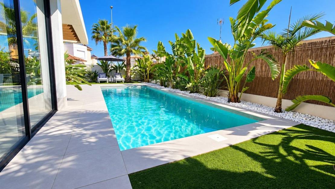Sale - Villa - Orihuela - Lomas de Cabo Roig