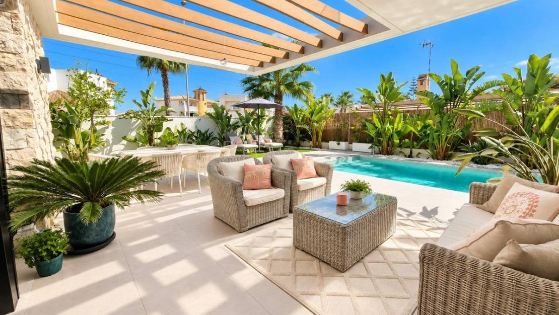 Sale - Villa - Orihuela - Lomas de Cabo Roig