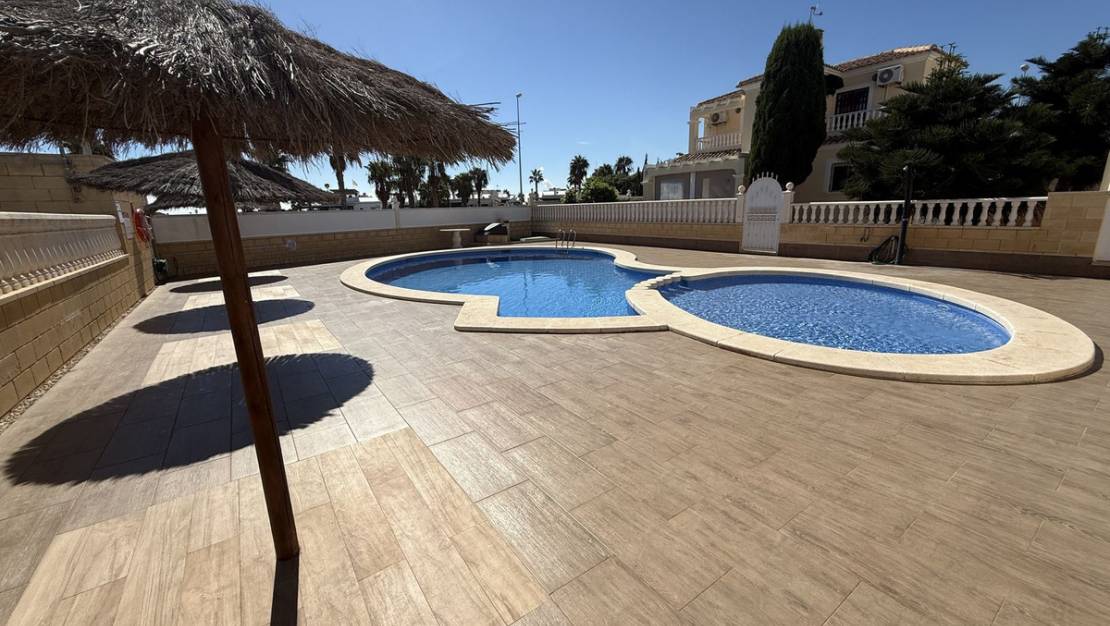Sale - Villa - Orihuela - Lomas de Cabo Roig