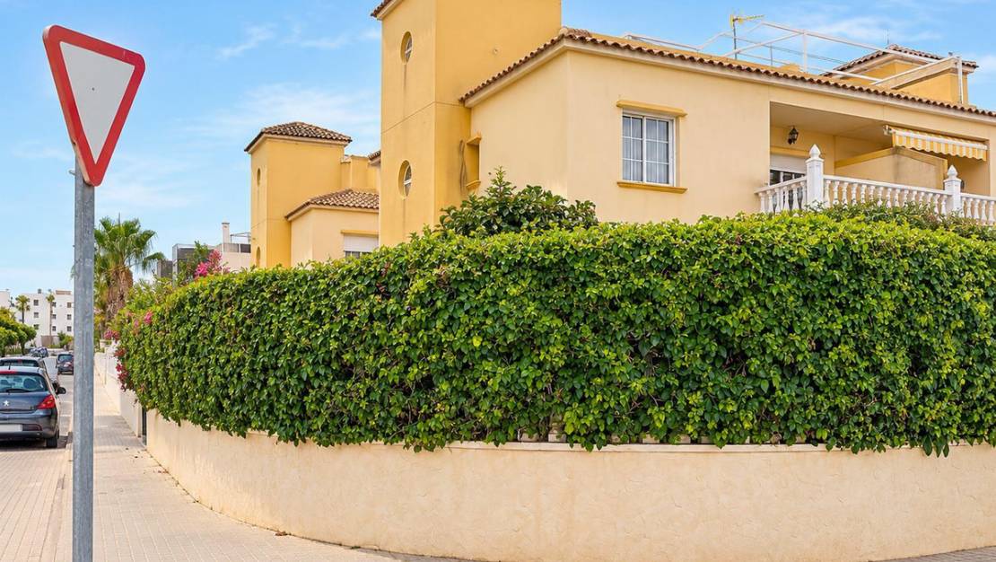 Sale - Villa - Orihuela - Lomas de Cabo Roig