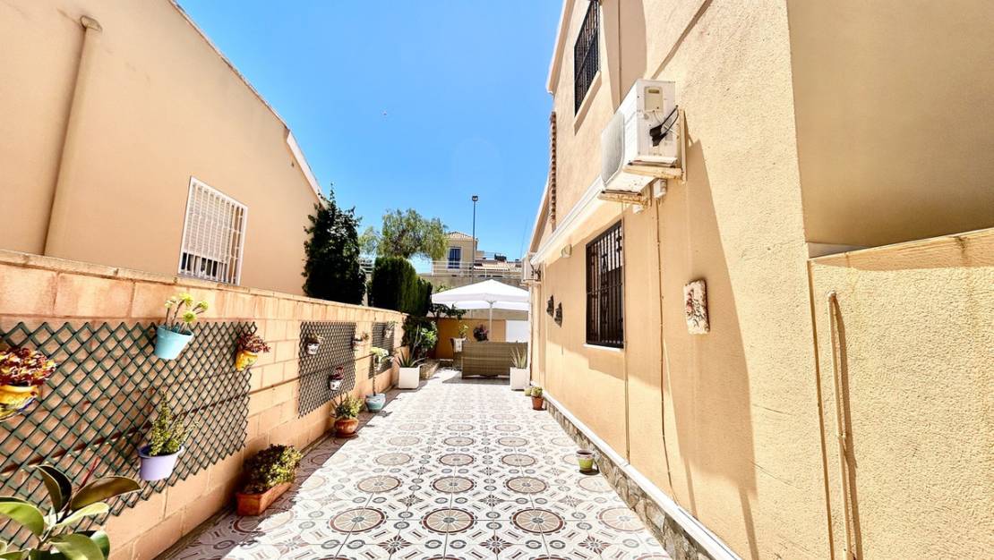 Sale - Villa - Orihuela - Los Altos
