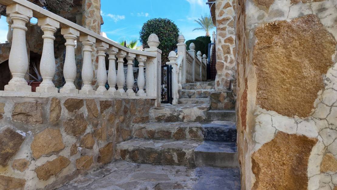 Sale - Villa - Orihuela - Los Balcones